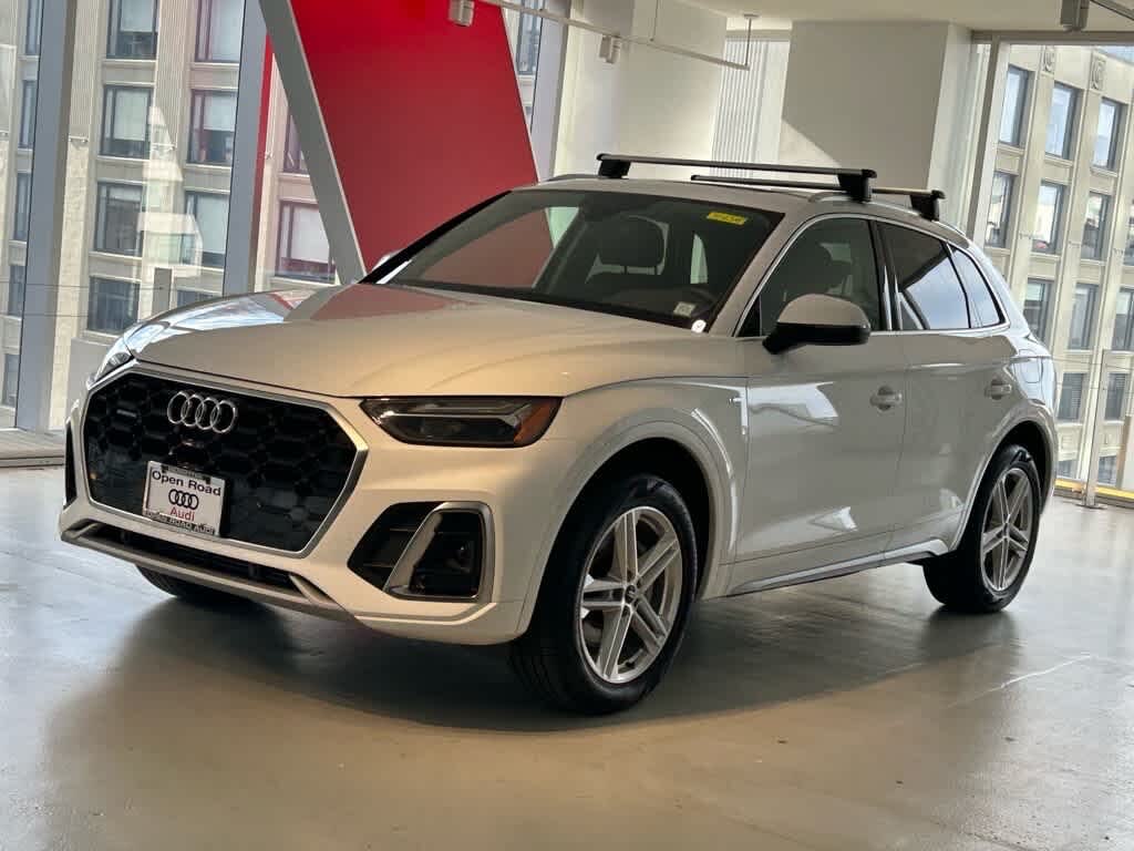 2025 Audi Q5 Hybrid Plug-in e quattro Premium S Line  55 TFSI AWD