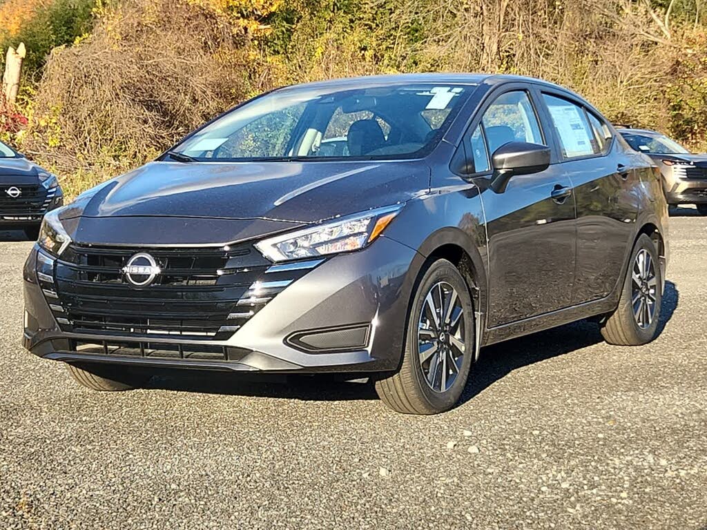 2025 Nissan Versa SV FWD