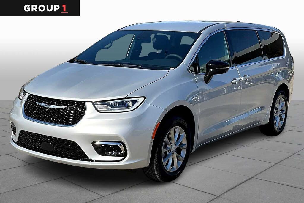 2026 Chrysler Pacifica Select AWD