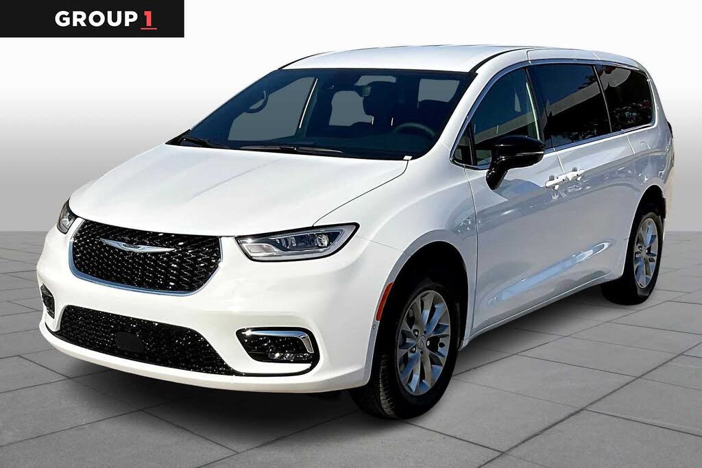 2026 Chrysler Pacifica Select AWD