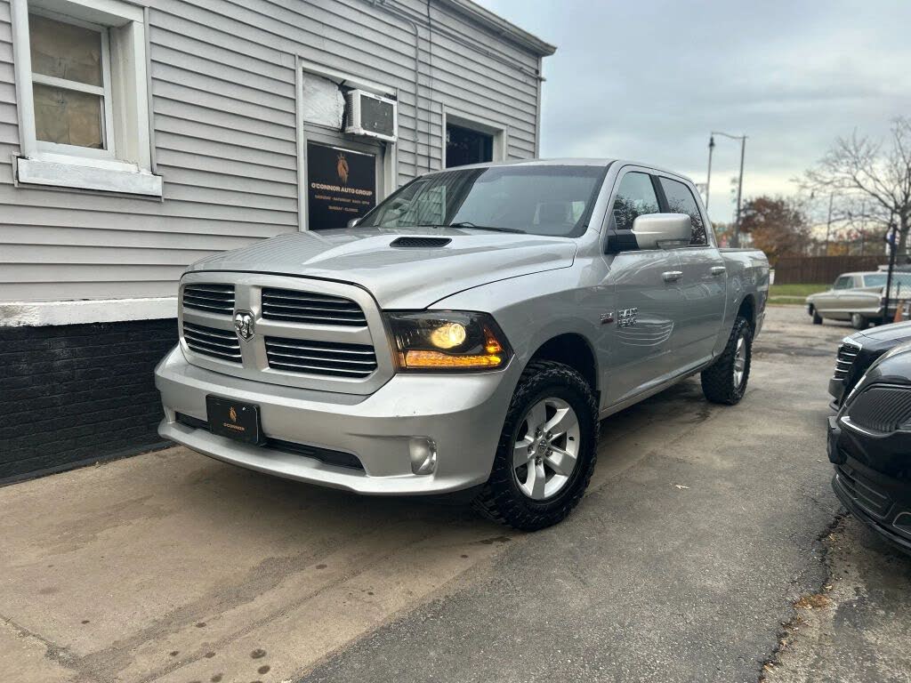 2015 RAM 1500 Sport Crew Cab 4WD