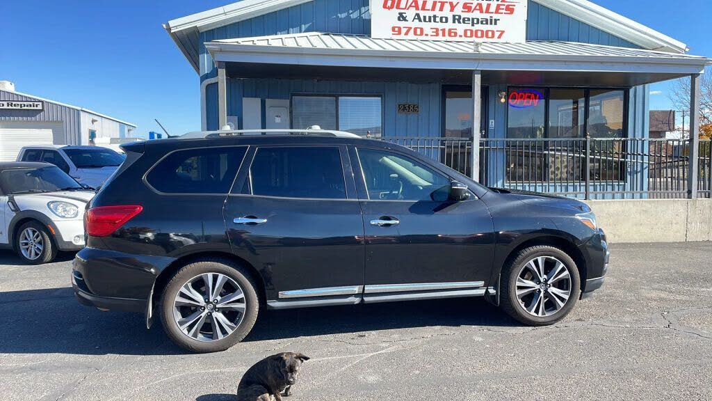 2017 Nissan Pathfinder Platinum 4WD