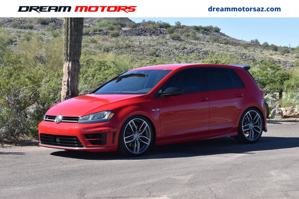 2017 Volkswagen Golf R 4-Door AWD with DCC and Navigation