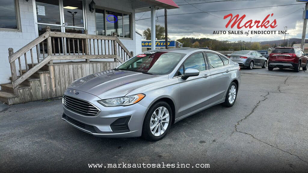 2020 Ford Fusion SE FWD