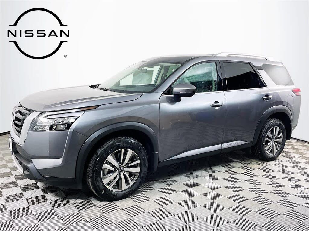 2025 Nissan Pathfinder SL 4WD