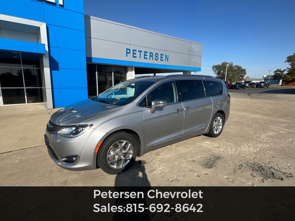 2019 Chrysler Pacifica Limited FWD