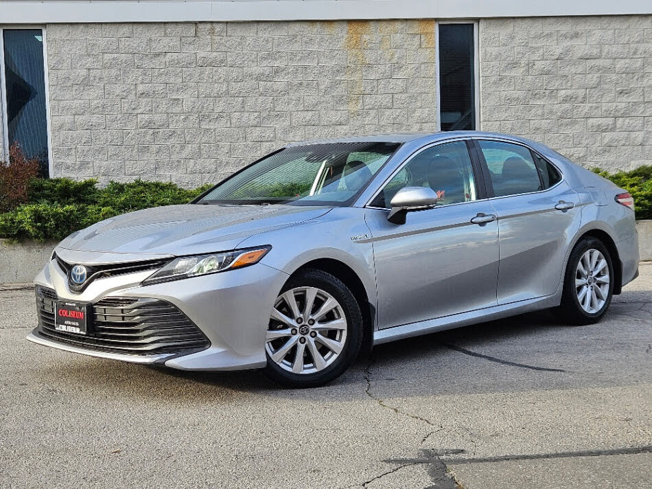 2019 Toyota Camry Hybrid LE FWD