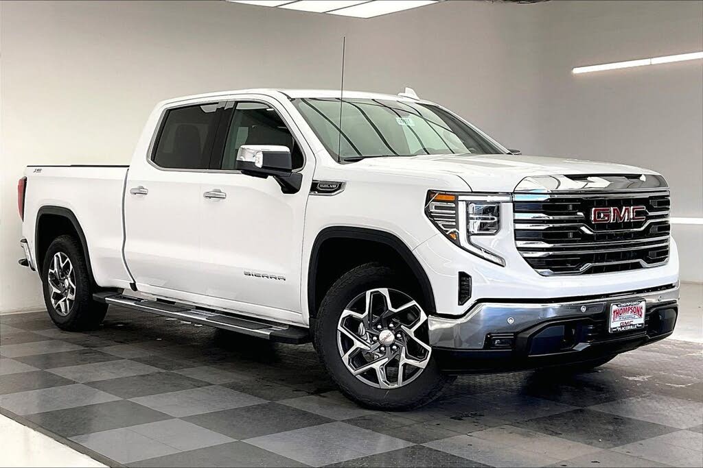 2026 GMC Sierra 1500 SLT Crew Cab 4WD