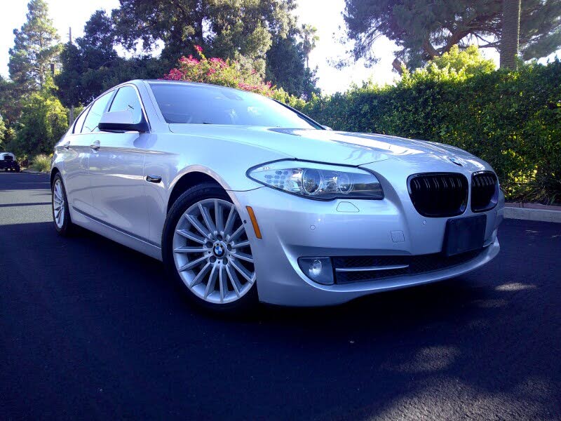 2011 BMW 5 Series 535i Sedan RWD