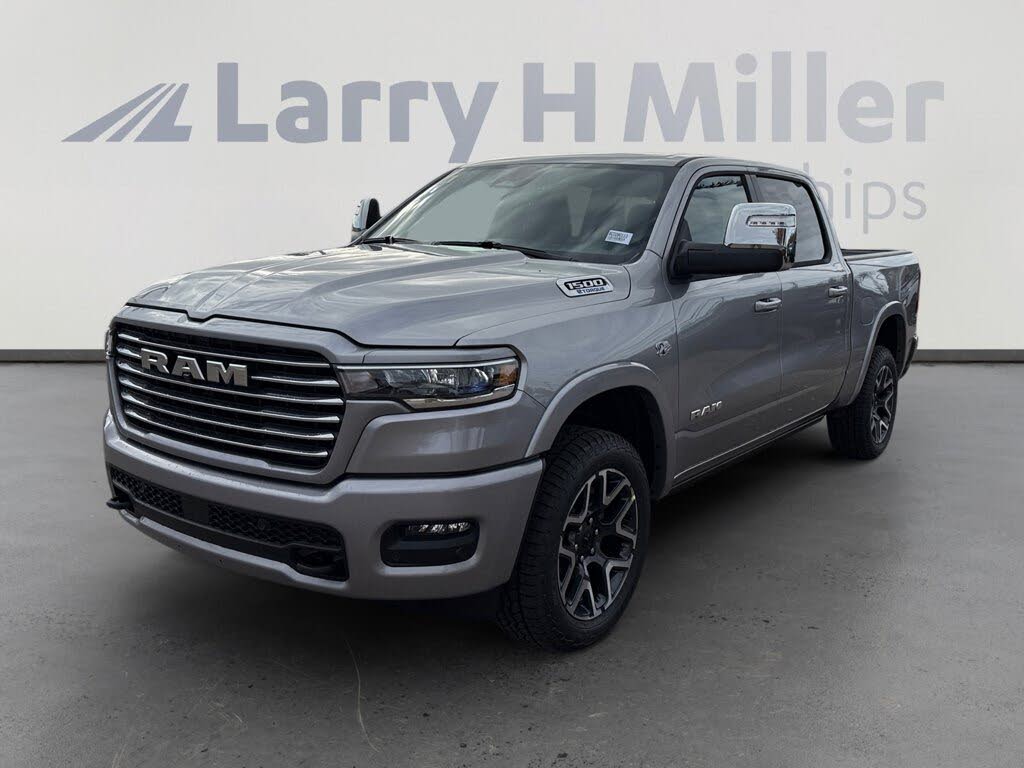 2026 RAM 1500 Laramie Crew Cab 4WD