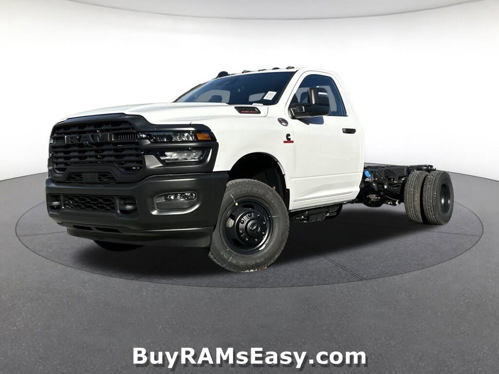 2026 RAM 3500 Chassis Tradesman Regular Cab LB DRW RWD
