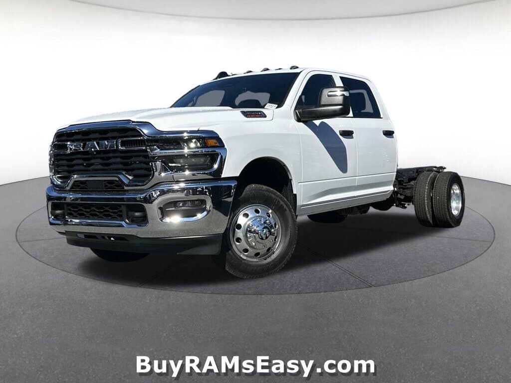 2026 RAM 3500 Chassis Tradesman Crew Cab LB DRW 4WD