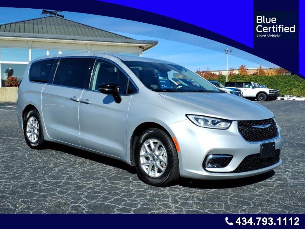 2024 Chrysler Pacifica Touring L FWD