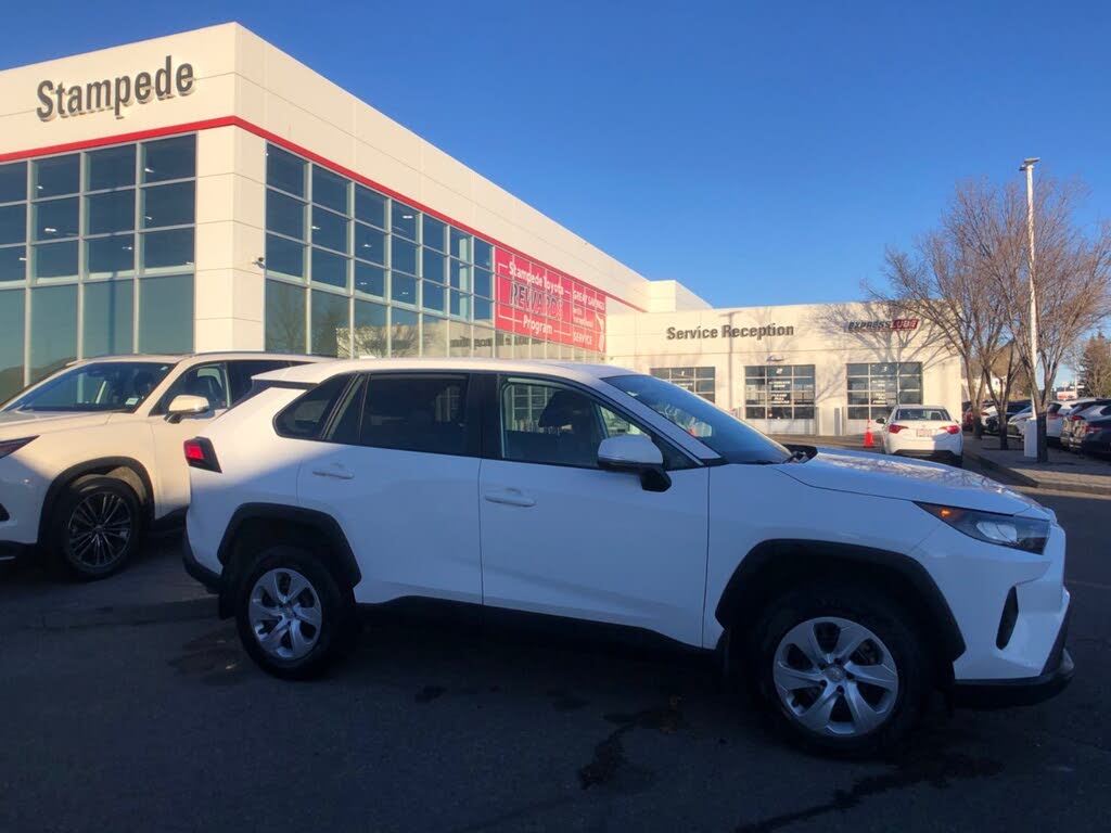 2024 Toyota RAV4 LE AWD