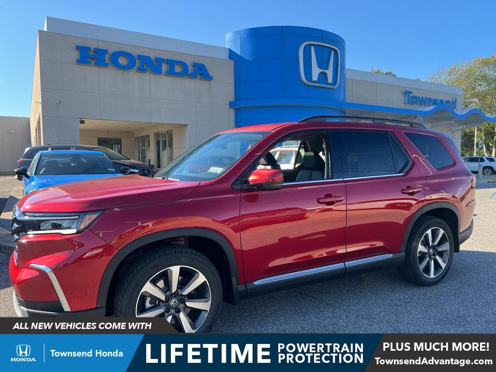 2025 Honda Pilot Touring FWD