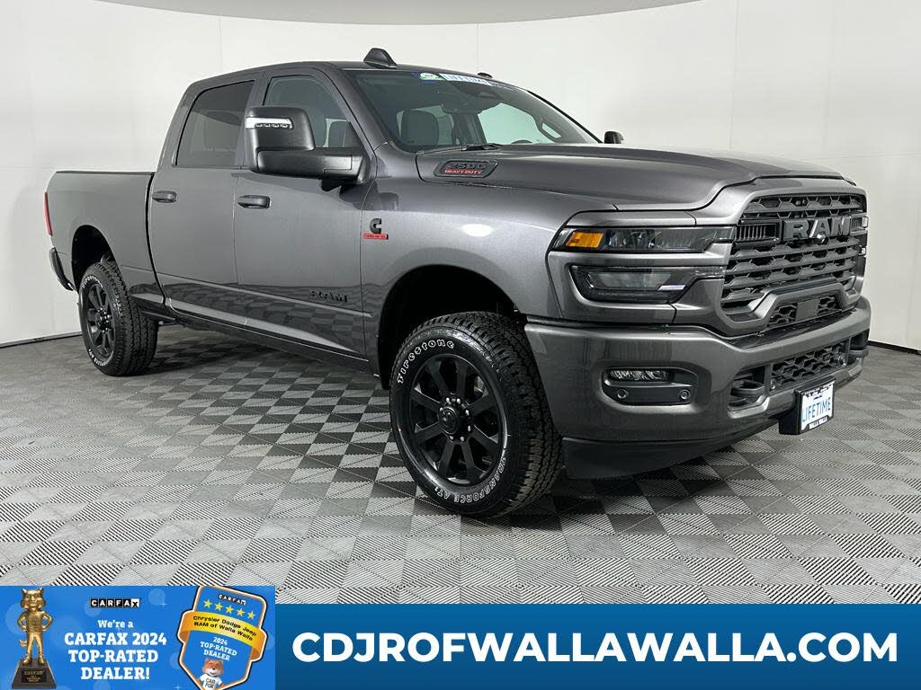 2025 RAM 2500 Big Horn Crew Cab 4WD