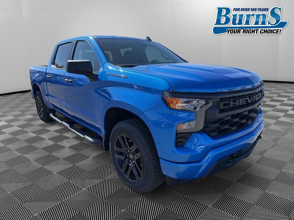 2026 Chevrolet Silverado 1500 Custom Crew Cab 4WD