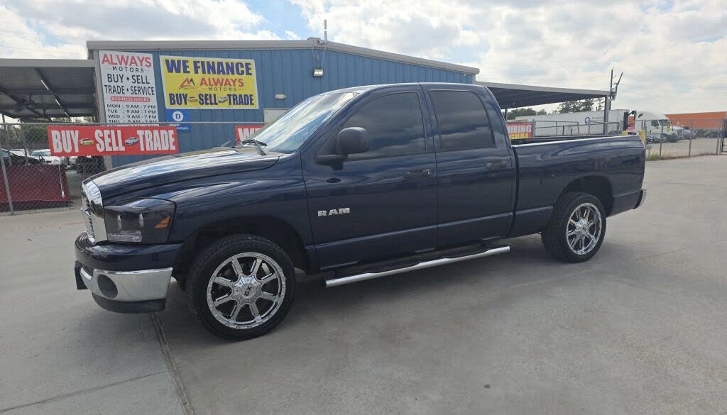 2008 Dodge RAM 1500 SLT Quad Cab LB RWD