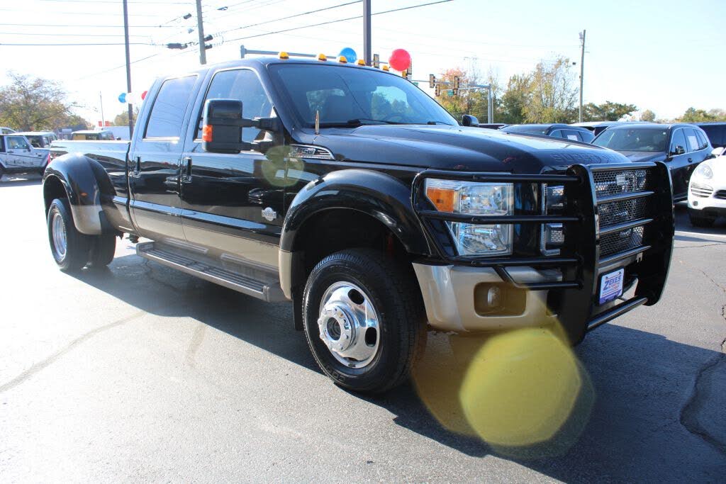 2011 Ford F-450 Super Duty King Ranch Crew Cab LB DRW 4WD