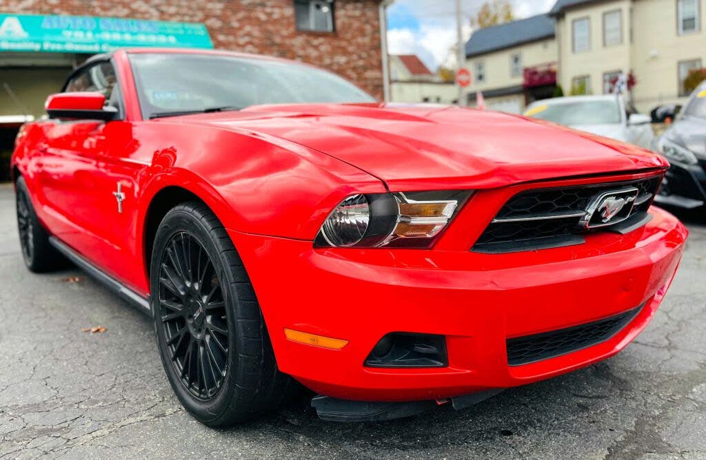 2012 Ford Mustang V6 Premium Convertible RWD