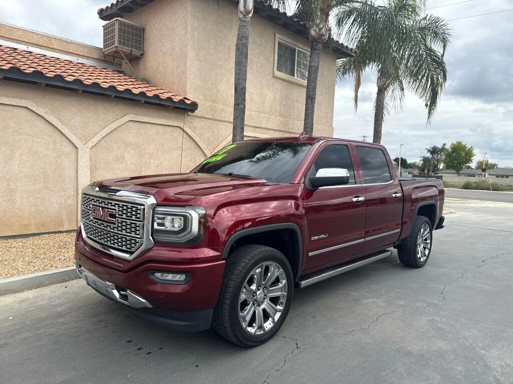 2017 GMC Sierra 1500 Denali Crew Cab 4WD