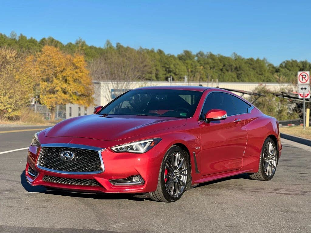 2017 INFINITI Q60 Red Sport 400 Coupe RWD