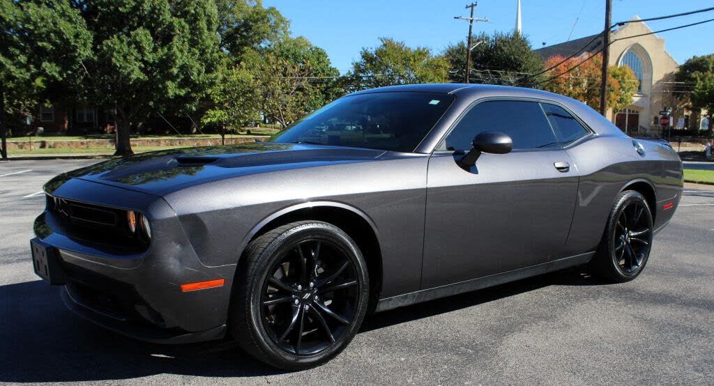 2018 Dodge Challenger SXT Plus RWD