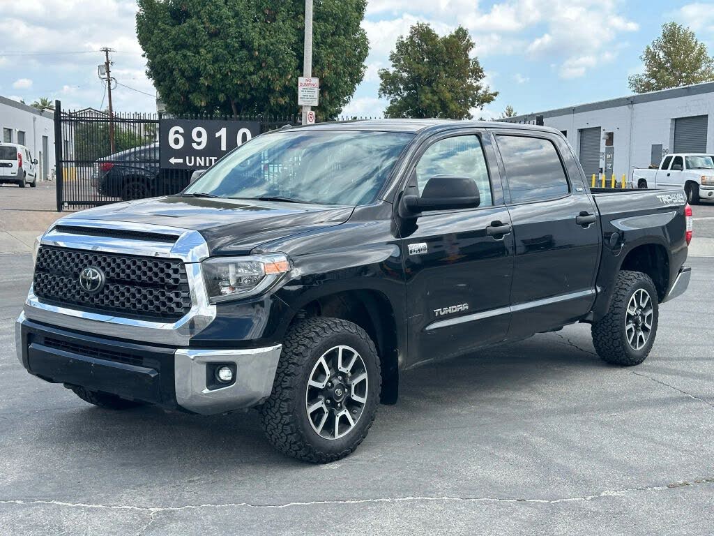 2018 Toyota Tundra SR5 CrewMax 5.7L 4WD