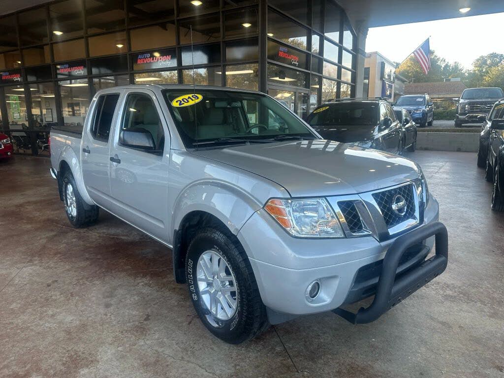 2019 Nissan Frontier SV V6 Crew Cab RWD