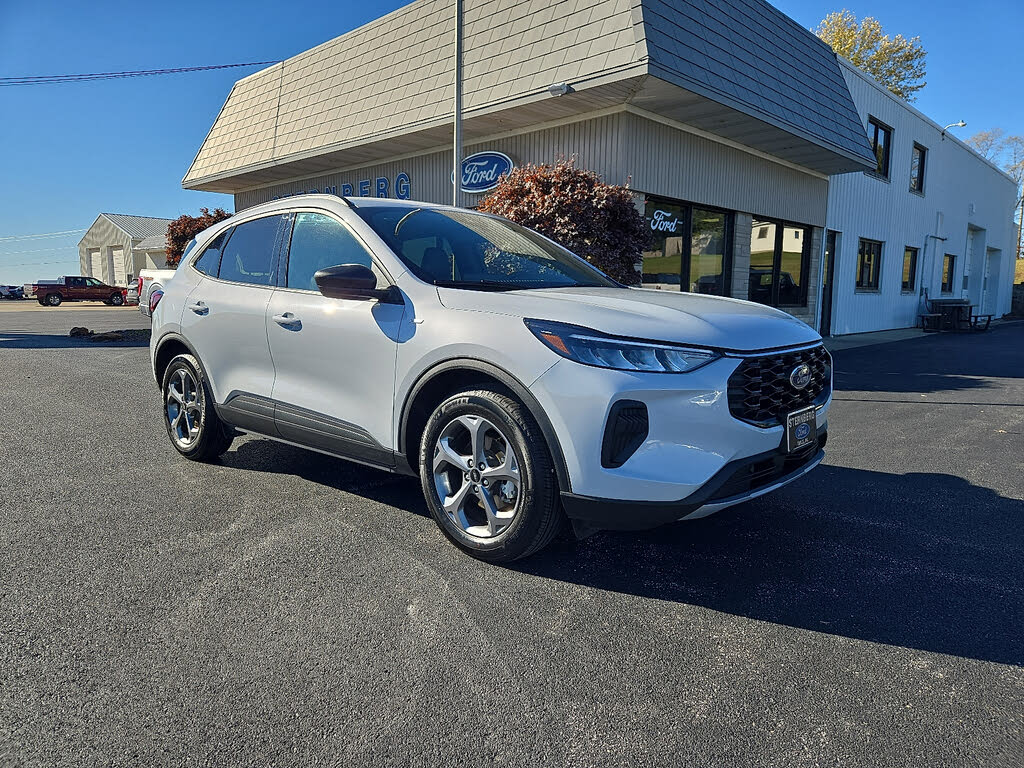 2025 Ford Escape ST-Line FWD