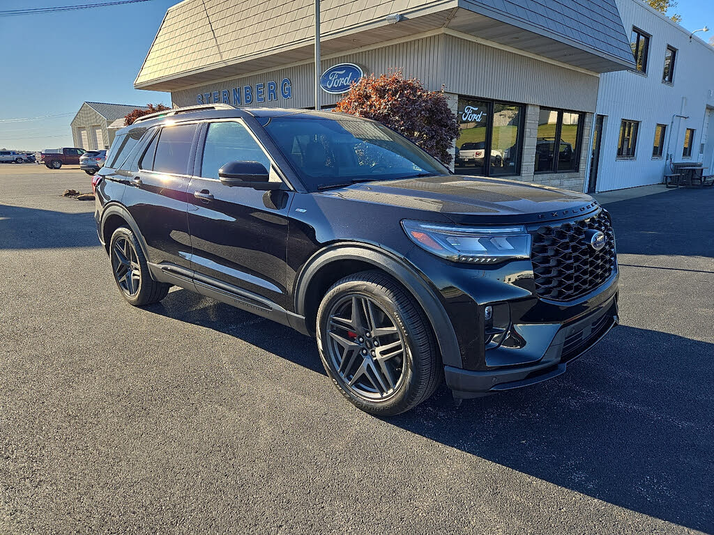 2025 Ford Explorer ST-Line AWD