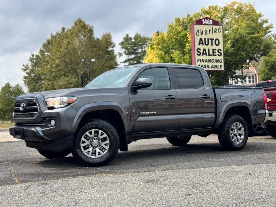 2017 Toyota Tacoma SR5 V6 Double Cab 4WD