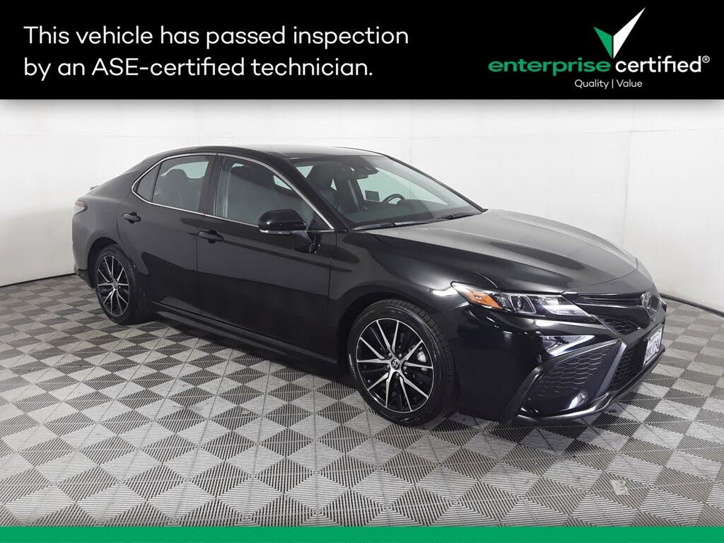 2022 Toyota Camry SE FWD