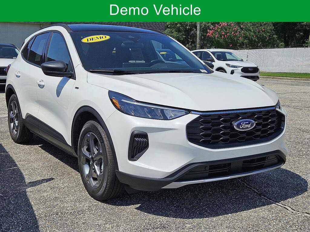 2025 Ford Escape ST-Line FWD