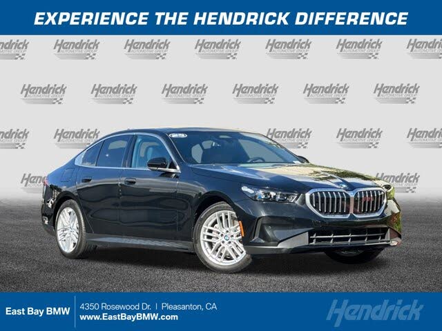 2025 BMW 5 Series 530i RWD