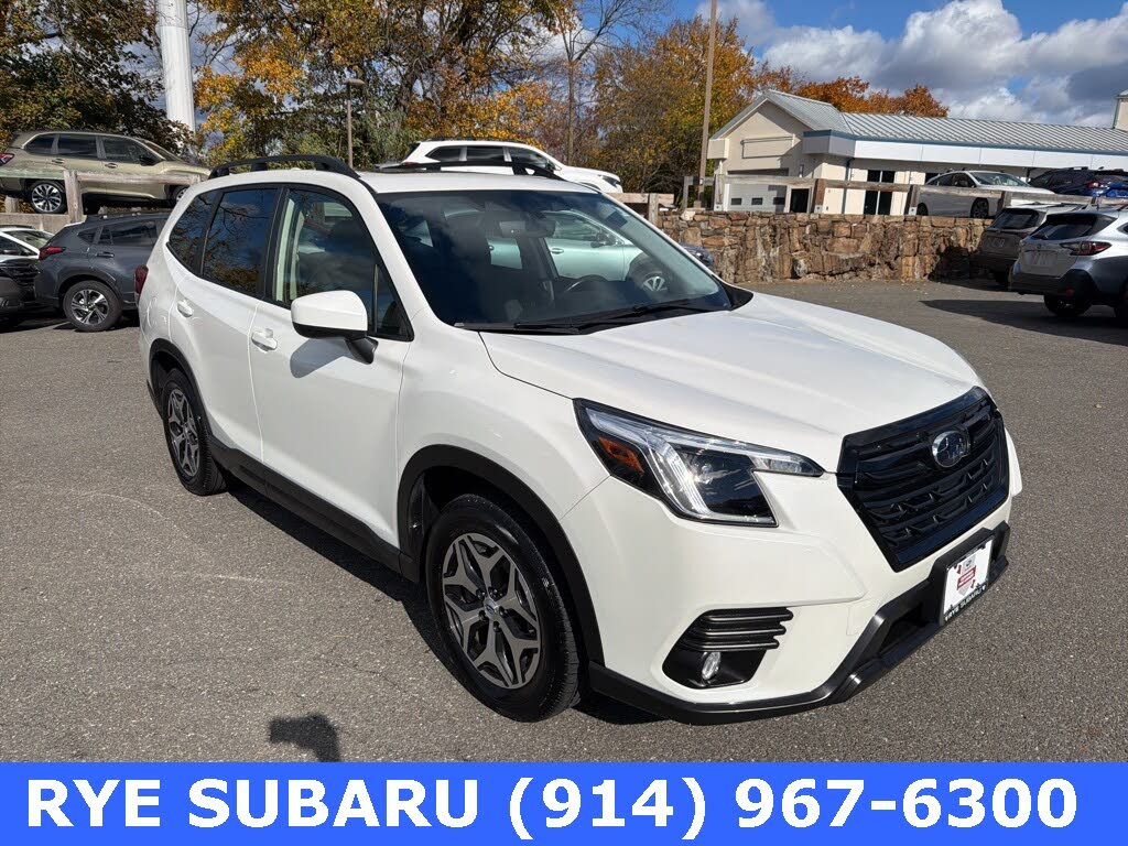 2023 Subaru Forester Premium Crossover AWD