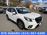Subaru Forester Premium Crossover AWD