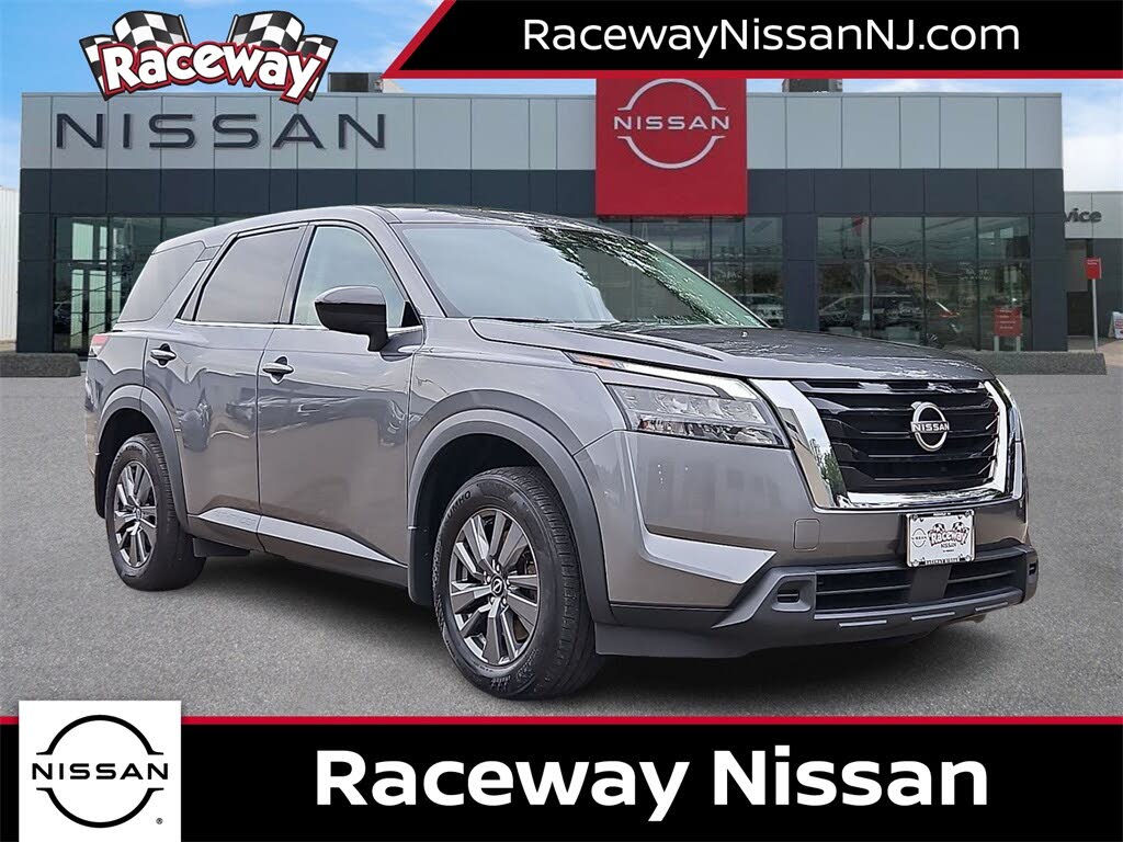 2023 Nissan Pathfinder S 4WD