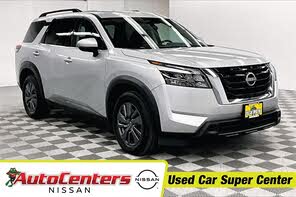 Nissan Pathfinder SV 4WD