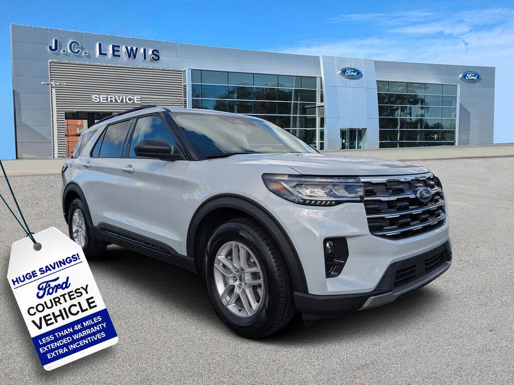 2026 Ford Explorer Active RWD