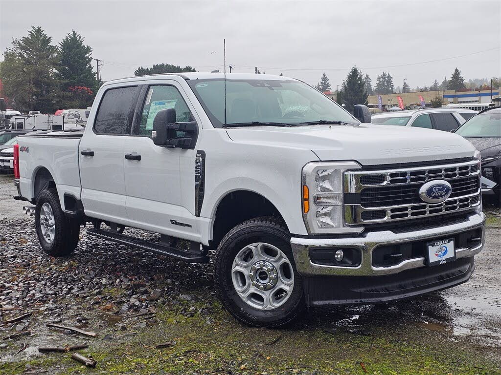 2026 Ford F-250 Super Duty XLT Crew Cab 4WD