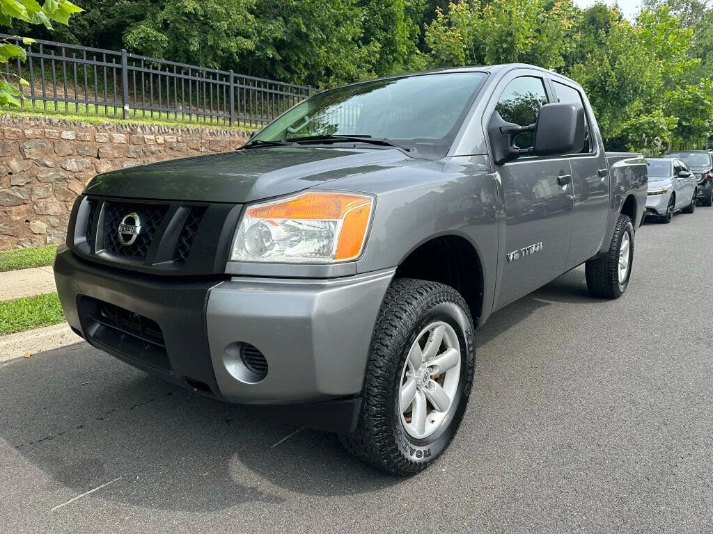 2015 Nissan Titan S Crew Cab 4WD