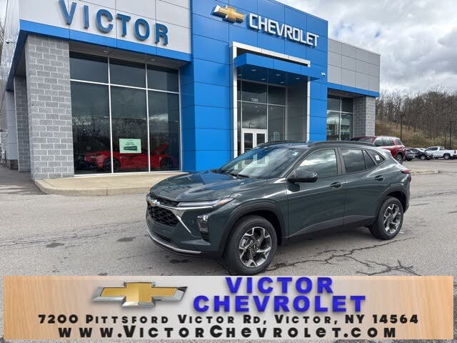 2025 Chevrolet Trax RS with 1RS FWD