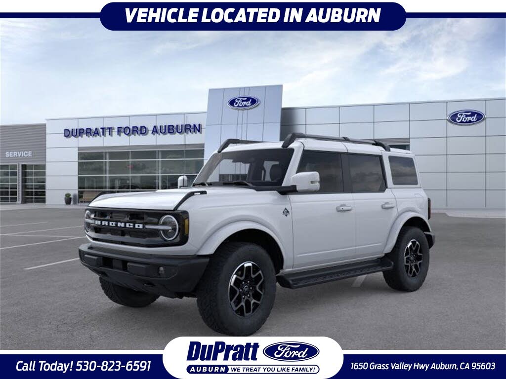 2025 Ford Bronco Outer Banks 4-Door 4WD