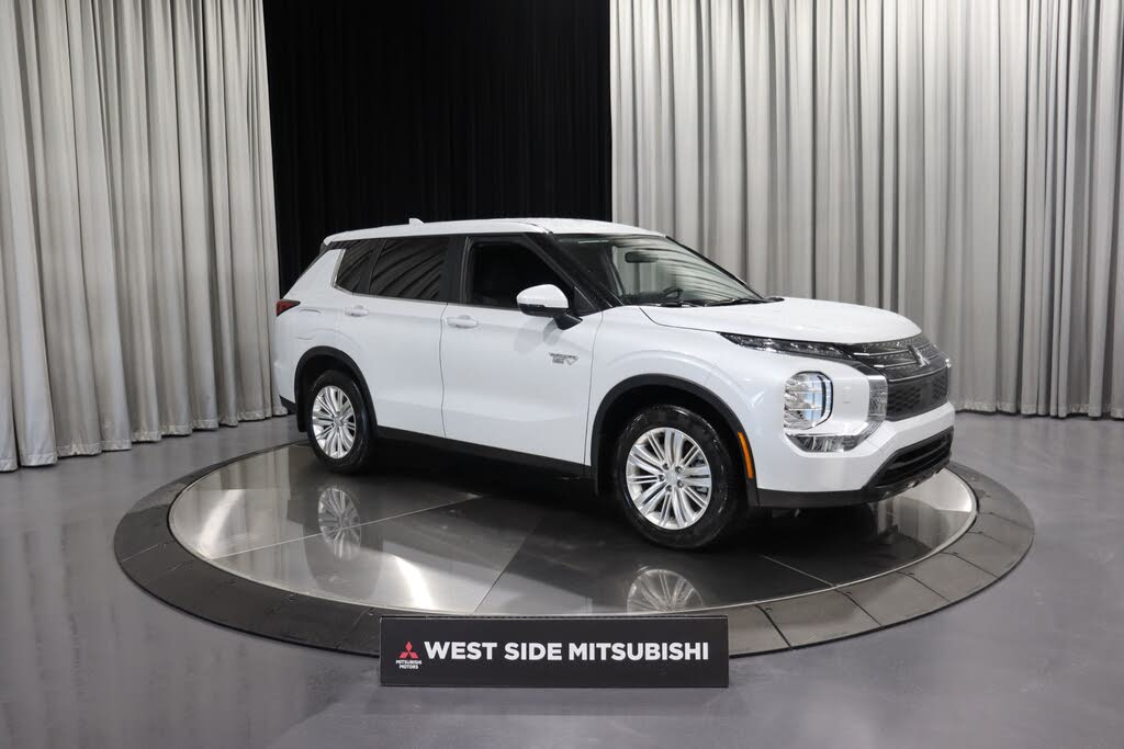 2025 Mitsubishi Outlander Hybrid Plug-in ES S-AWC