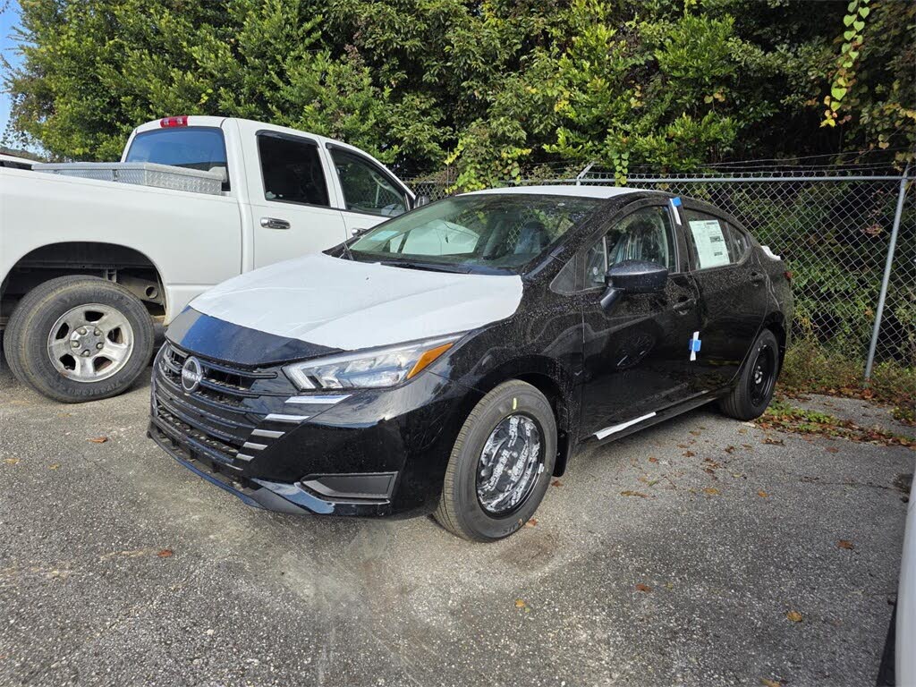 2025 Nissan Versa S FWD