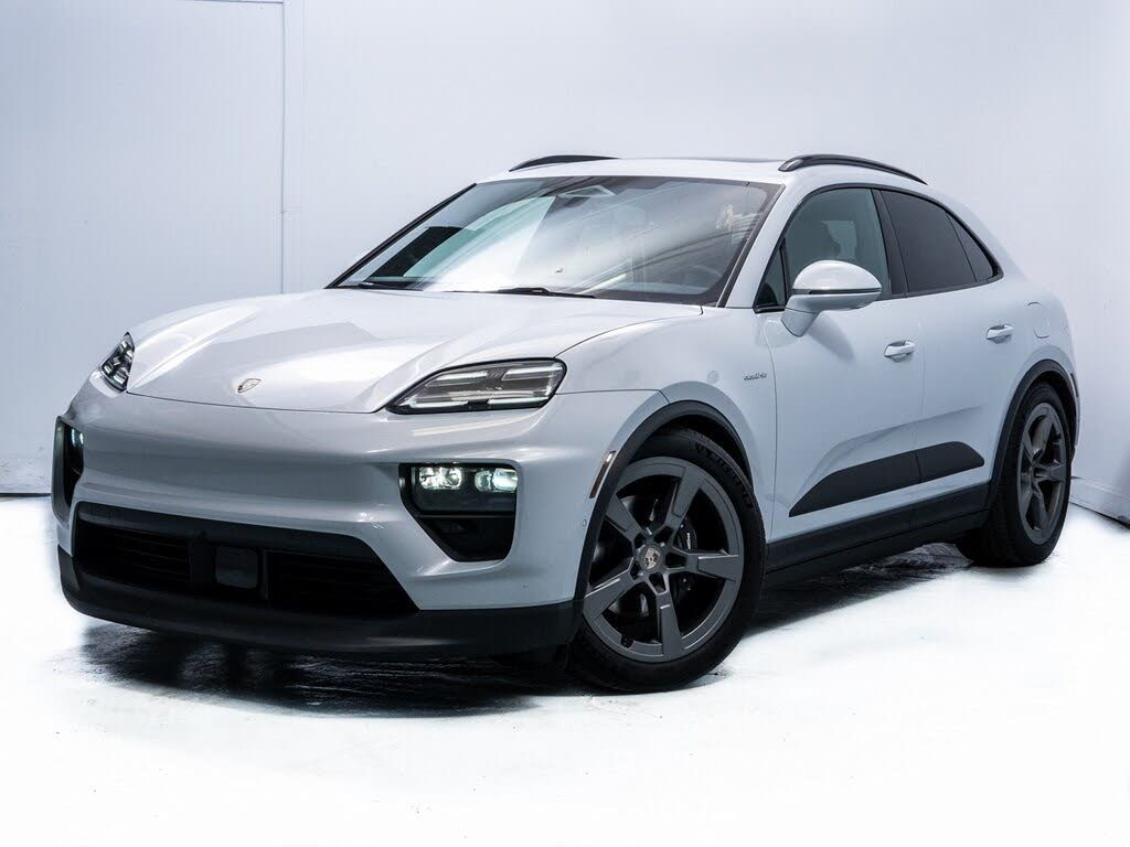 2025 Porsche Macan AWD