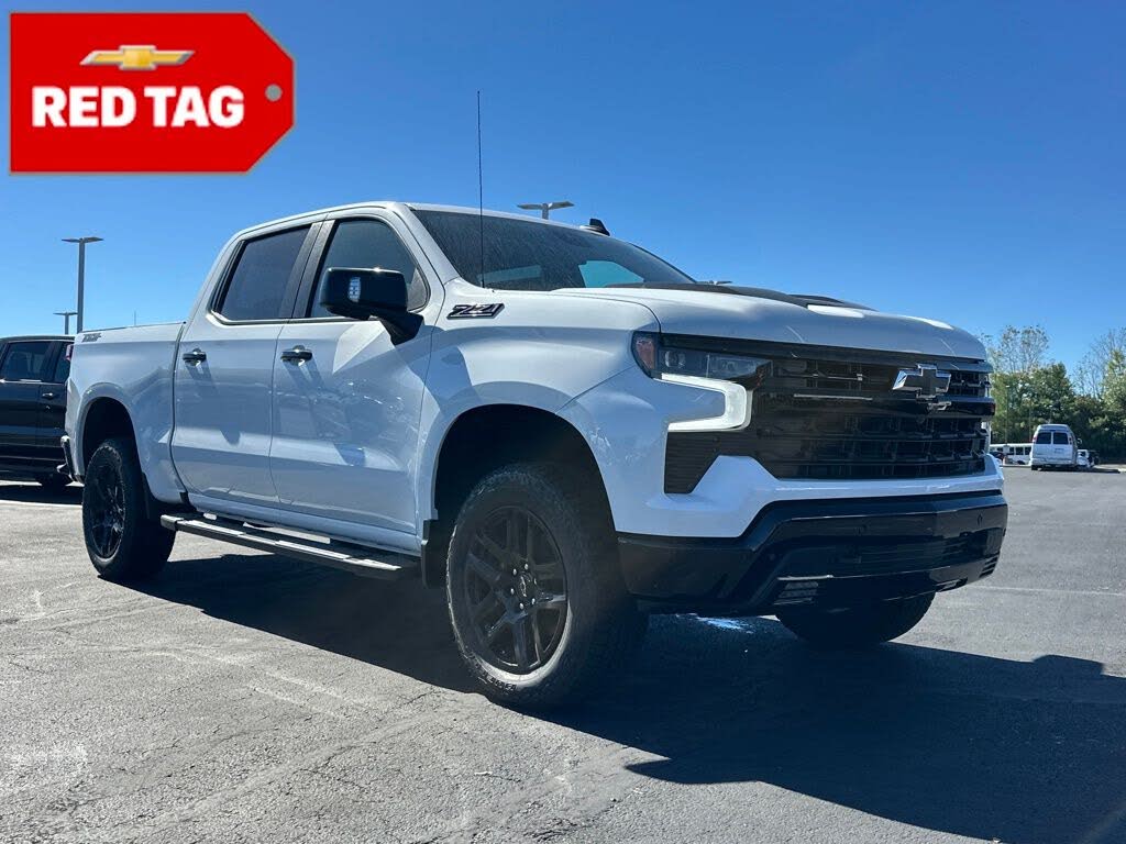 2026 Chevrolet Silverado 1500 LT Trail Boss Crew Cab 4WD