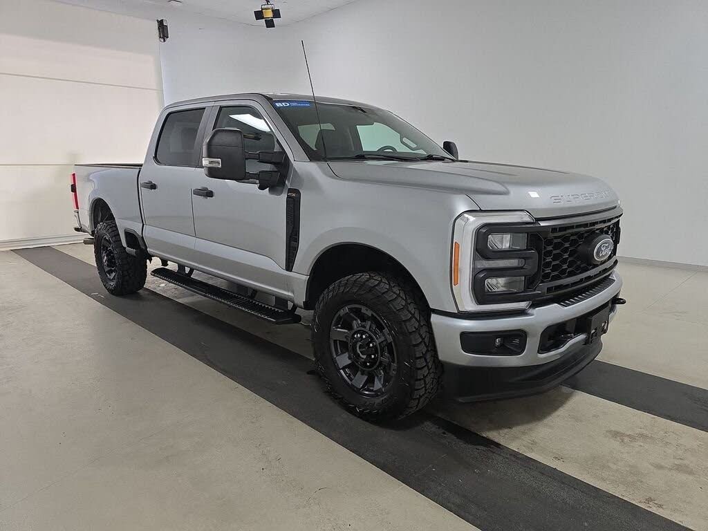 2023 Ford F-250 Super Duty XL Crew Cab 4WD