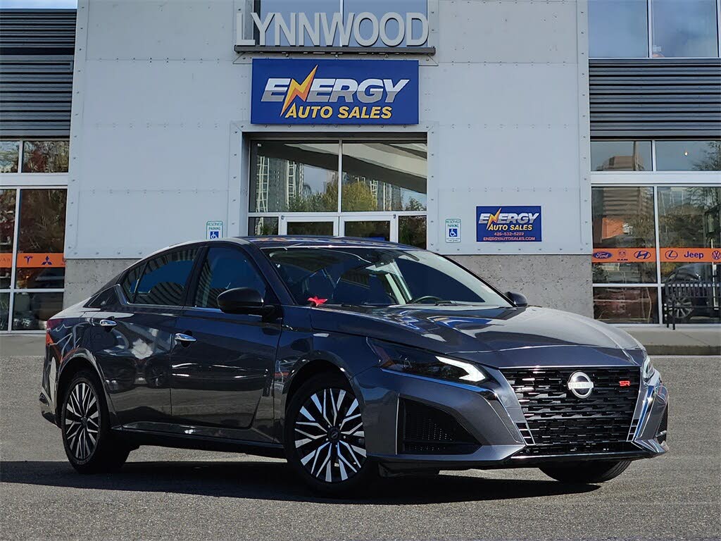 2024 Nissan Altima 2.5 SV FWD